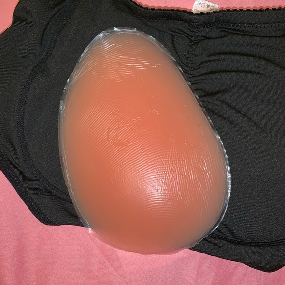 clothes - Picture 6 of 8